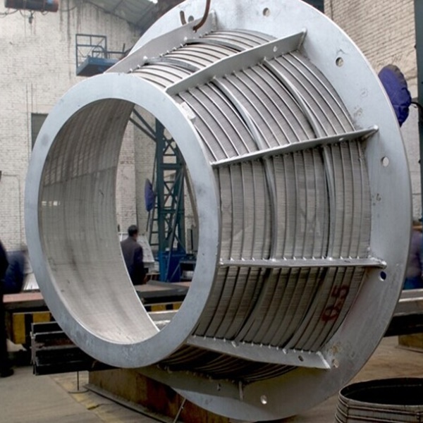 Wedge wire centrifugal screen