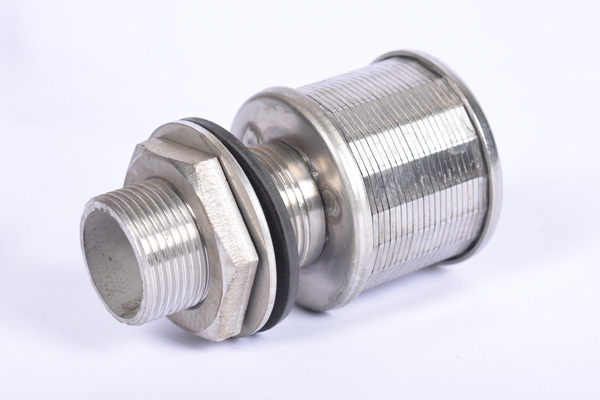 Wedge wire screen filter nozzles